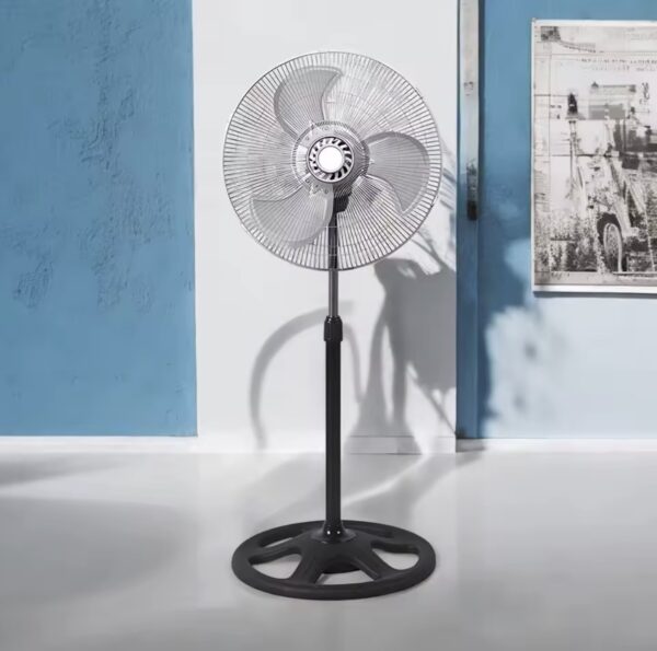 Περιστρεφόμενος Ανεμιστήρας 100W / 18” Περιστρεφόμενος Ανεμιστήρας 100W / 18”